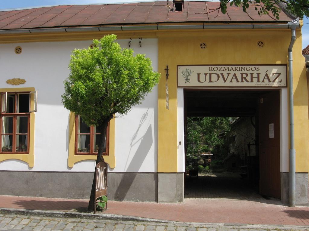 Rozmaringos Udvarház Dunafoldvar Kültér fotó